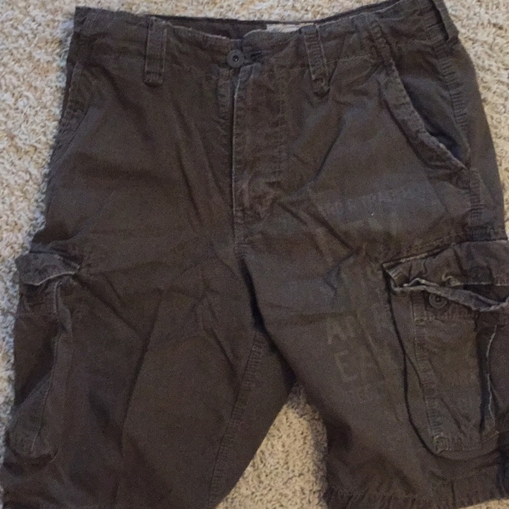 AE cargo shorts